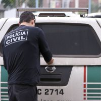 Brasília - Polícia Civil do DF cumpre 28 mandados de prisão e 35 de busca e apreensão como parte da operação “Delivery”, contra o tráfico de drogas durante o carnaval no Distrito Federal. (Marcelo Camargo/Agência Brasil)