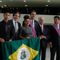 (Brasília - DF, 07/03/2018) Presidente da República, Michel Temer, durante entrega da insígnia da ordem nacional do mérito educativo no grau Cavaleiro, in memoriam, à Professora Heley de Abreu Silva Batista ao senhor Luiz Carlos Batista, viúvo da professora Heley, e Marconey Abreu Silva, irmão. 
Foto: Beto Barata/PR