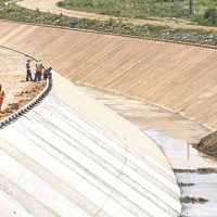 31 de maio de 2016. Reportagem Dossie Seca. Na foto Obras da transposicao do Rio Sao Francisco em Cabrobo, Pernanbuco.
 - Reportagem Especial - 27ci0302  -  FABIANE DE PAULA