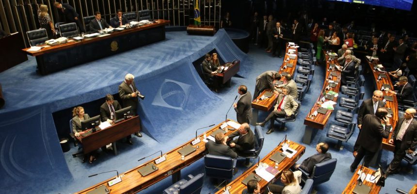 Plenário do Senado Federal, durante sessão deliberativa ordinária de votação da cessão onerosa do pré-sal