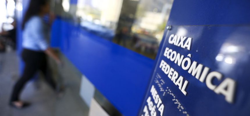 Caixa Econômica Federal inicia hoje (13) a liberação do saque de até R$ 500 em contas do Fundo de Garantia do Tempo de Serviço (FGTS).