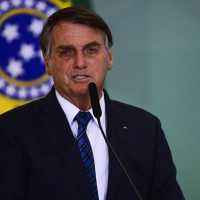 O presidente Jair Bolsonaro participa do lançamento da Agenda Prefeito + Brasil, no Palácio do Planalto.