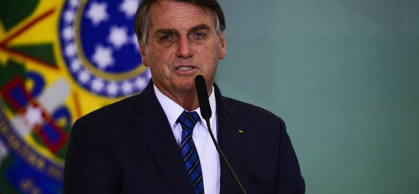 O presidente Jair Bolsonaro participa do lançamento da Agenda Prefeito + Brasil, no Palácio do Planalto.