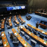 Plenário do Senado Federal durante sessão deliberativa ordinária semipresencial.