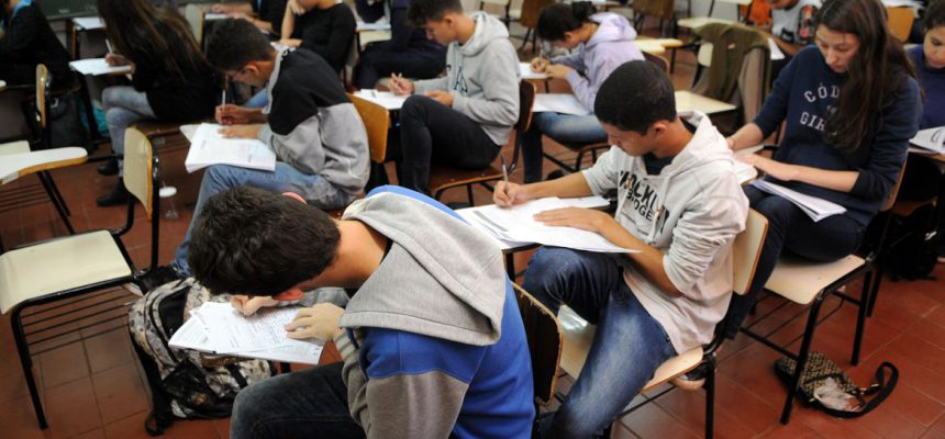 Estudantes brasilienses concluem simulado do Enem
Colégio Setor Oeste, Asa Sul, Brasília, DF, Brasil 7/7/2016 Foto: Gabriel Jabur/Agência Brasília.