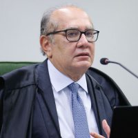 Ministro Gilmar Mendes preside sessão da 2ª turma