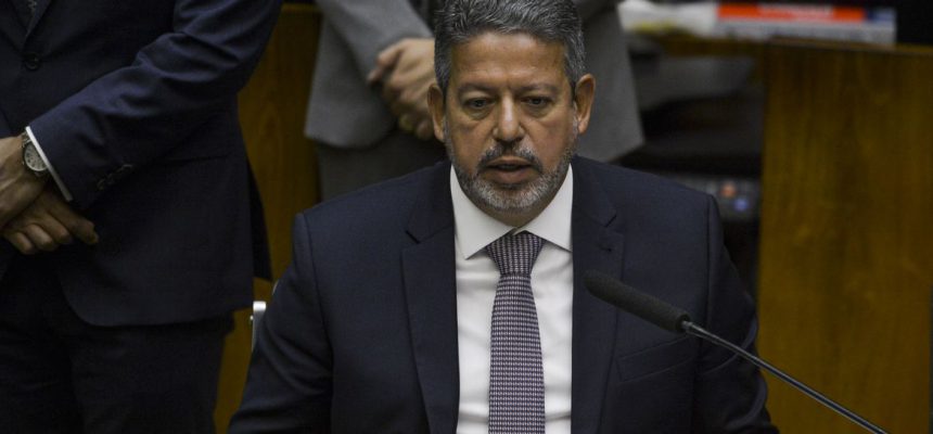 O presidente da Câmara dos Deputados, Arthur Lira, durante sessão solene para comemorar o Bicentenário da Independência do Brasil.