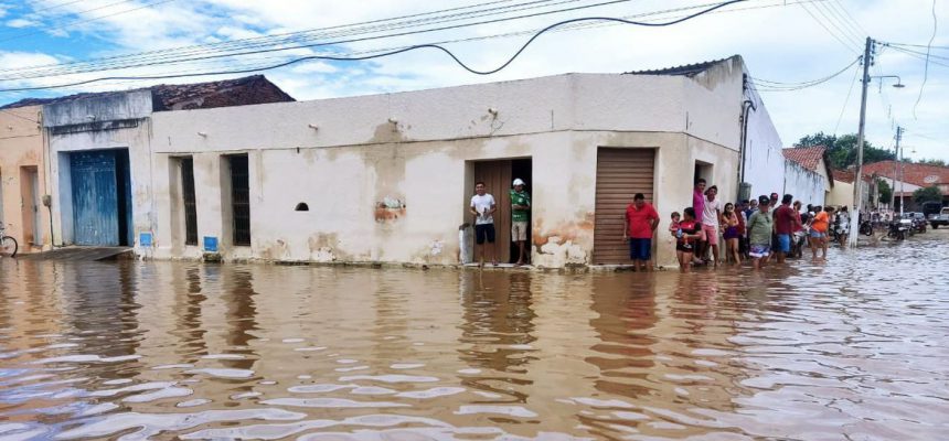 Farias Brito (CE), 09.04.2023 - Rompimento de barragem no sul do Ceará, que afeta o distrito de Cariutaba, na cidade de Farias Brito, Ceará. Foto: Defesa Civil do Ceará