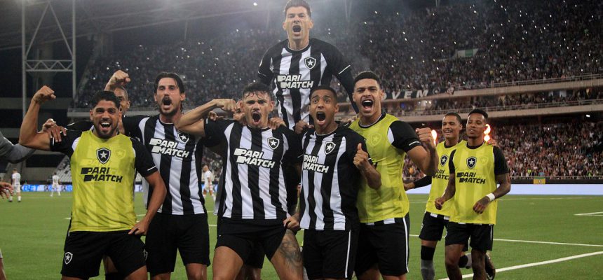 Tiquinho. Botafogo x Corinthians pelo Campeonato Brasileiro no Estadio Niltos Santos. 11 de Maio de 2023, Rio de Janeiro, RJ, Brasil. Foto: Vitor Silva/Botafogo. 
Imagem protegida pela Lei do Direito Autoral Nº 9.610, DE 19 DE FEVEREIRO DE 1998. Sendo proibido qualquer uso comercial, remunerado e manipulacao/alteracao da obra.