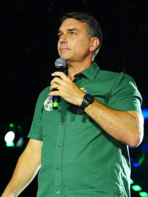 flavio-bolsonaro-nao-reconhece-resultado-das-eleicoes-2026